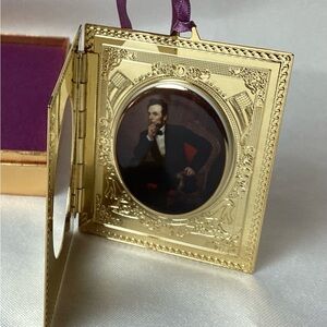 Official White House Gold Framed Portrait of President Lincoln